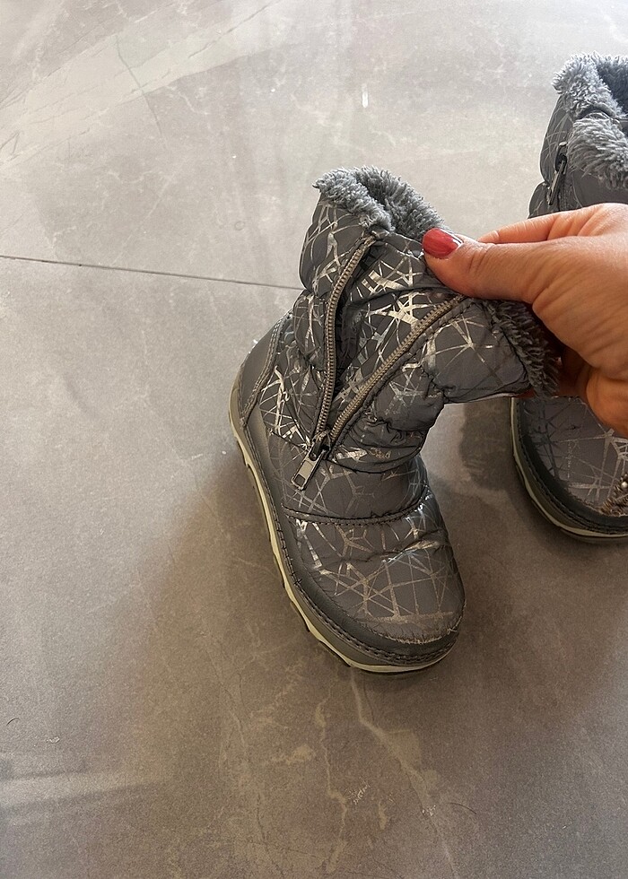 Kız çocuk kar botu (karanlıkta parlar) - Görsel 4