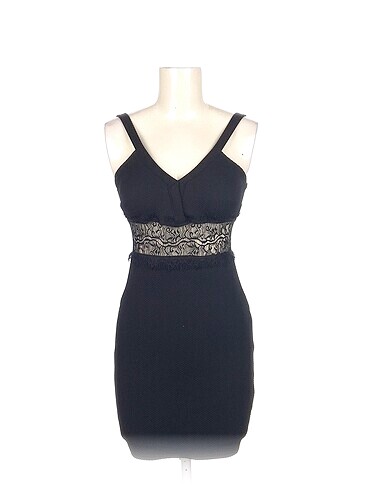 PreLoved Kısa Elbise %70 İndirimli.