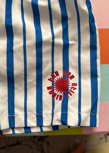 Erkek Çocuk Mavi Çizgili Deniz Şortu - Görsel 3