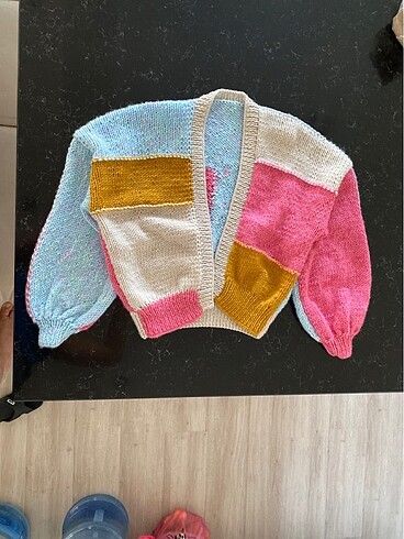 Bershka El örgüsü crop hırka