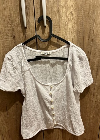 Düğmeli Beyaz Keten Kadın Bluz - Görsel 3