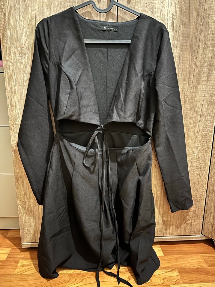 Siyah elbise - Görsel 2