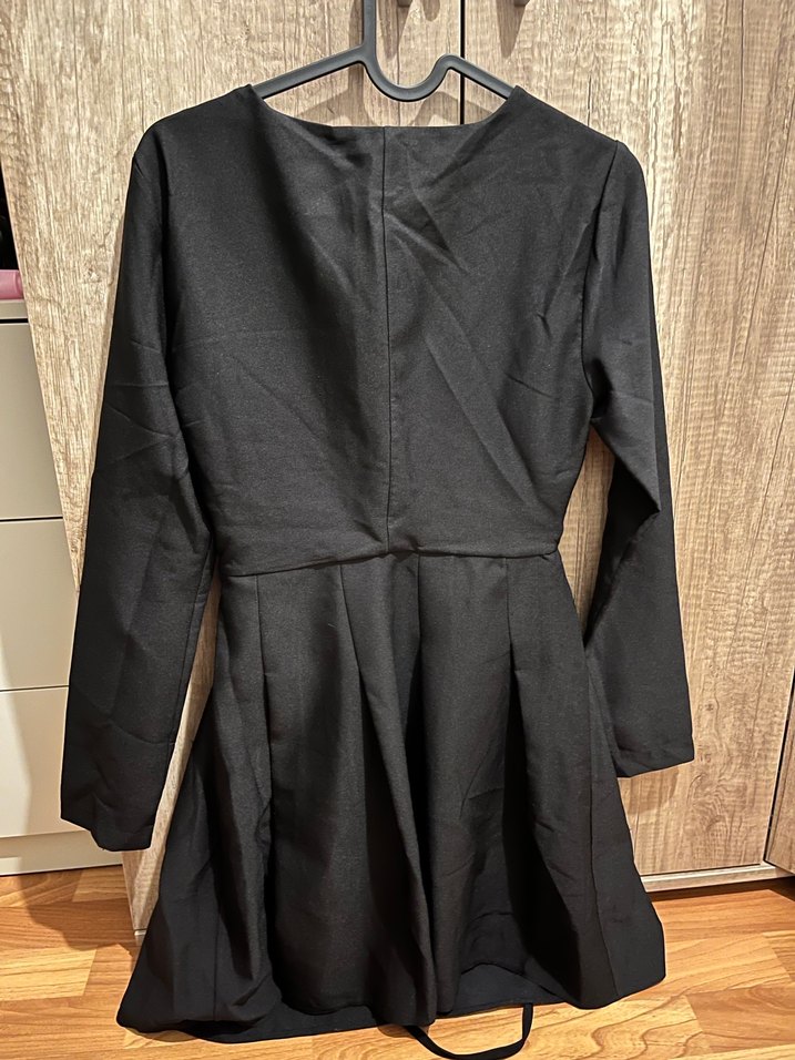 Siyah elbise - Görsel 3