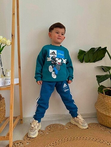 Orijinal marka etiketli erkek alt-üst takım