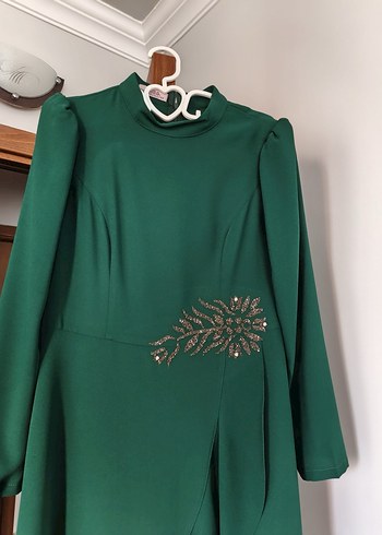 Yeşil Uzun Kollu İşlemeli Abiye Elbise - Görsel 2