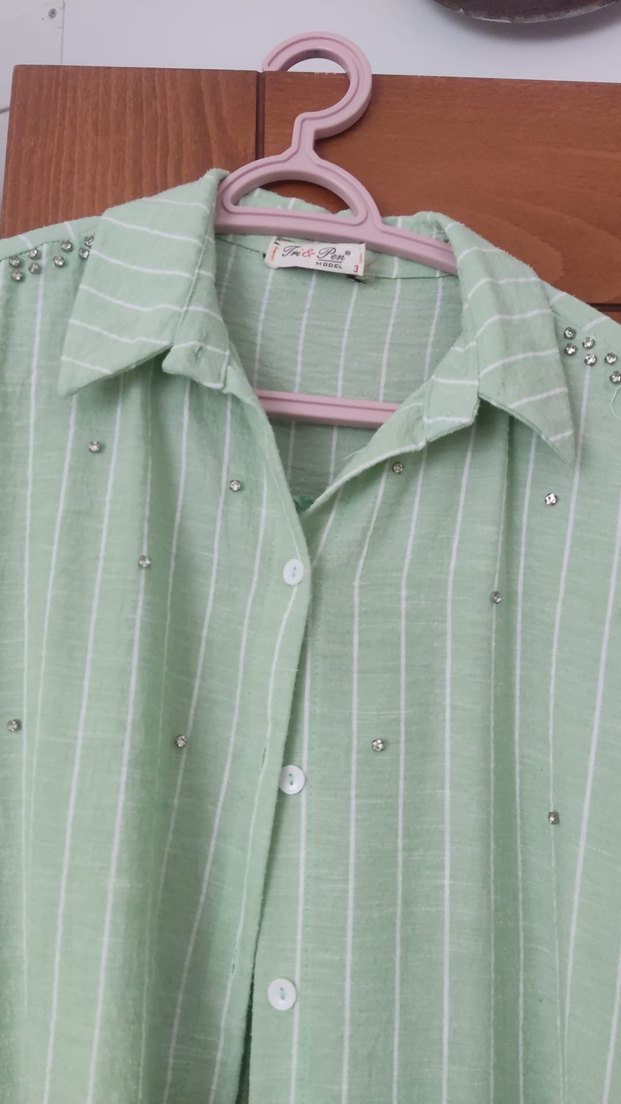 Uzun Kollu Yeşil tunık gömlek - Görsel 2