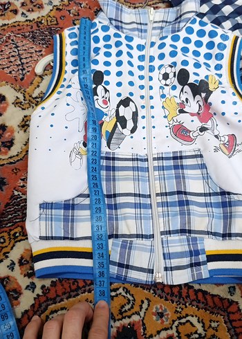 Renkli Baskılı Kapüşonlu Erkek Çocuk Yeleği - Görsel 4