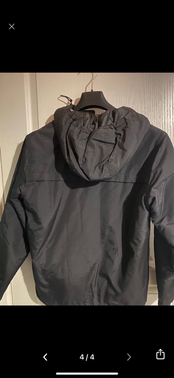 Erkek Siyah Kapüşonlu Rüzgarlık - Görsel 4