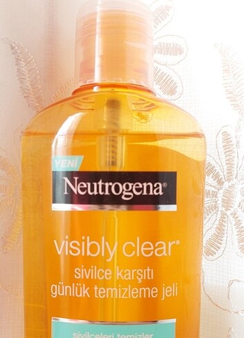 Neutrogena Sivilce Karşıtı Temizleme Jeli