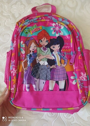 Ana okulu çantası pandemide 1 dönem kullanildi