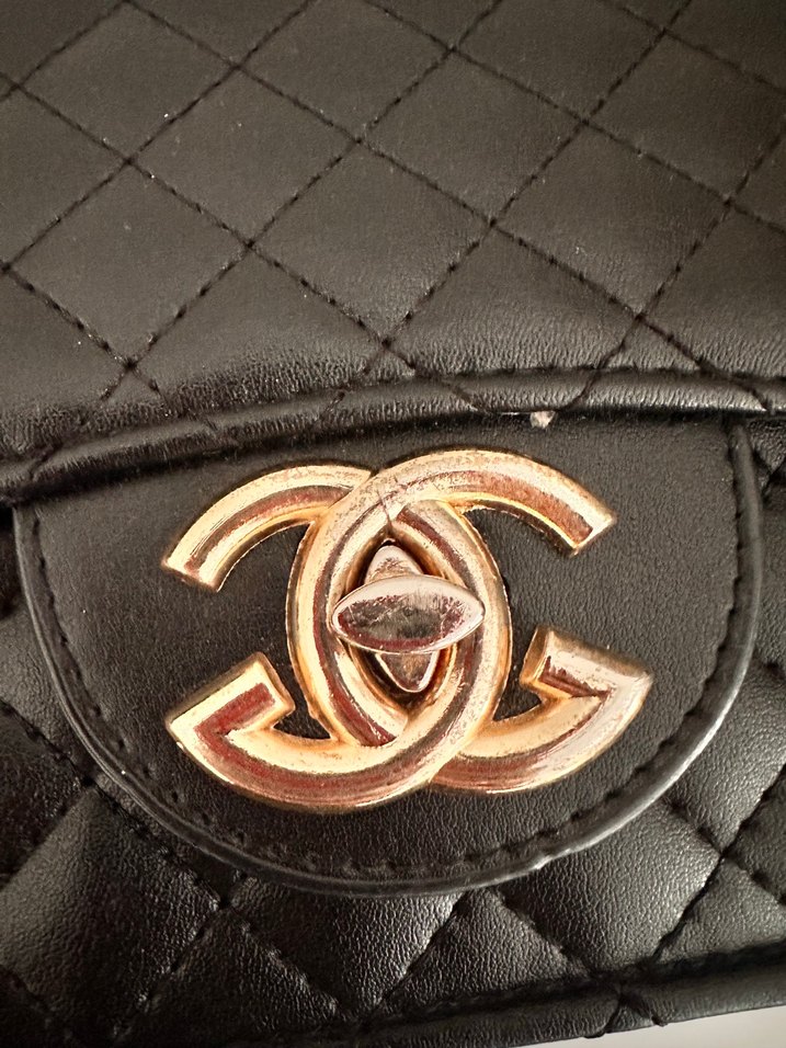 Chanel Siyah Kapitone Deri Çanta — görsel 4/7