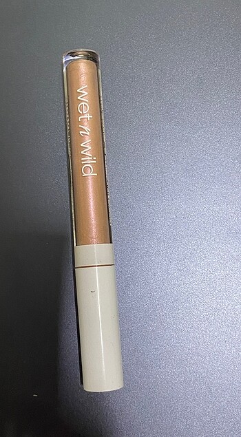 Wet n wild lip gloss pink champagne please