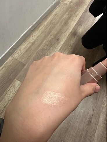 fenty beauty stick highlighter