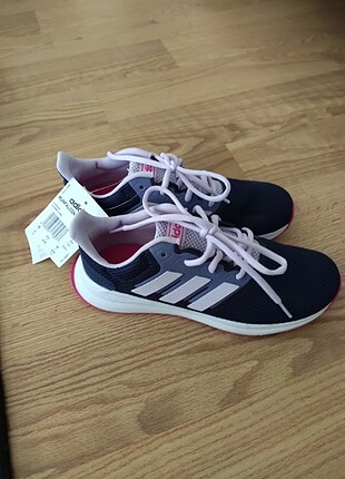 Orijinal adidas ayakkabı