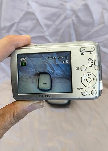 Sony SONY DSC-S3000 10.1MP 4X Zoom Dijital Fotoğraf Makinesi 4GB Kart