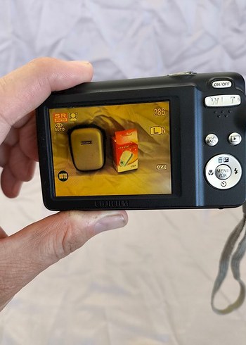 Fujifilm FinePix JV300 14MP 3X Zoom 2,7 LCD Dijital Fotoğraf