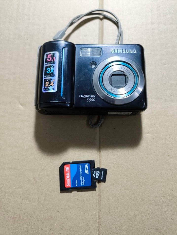 Samsung Digimax S500 5.1MP 3X Zoom fotograf makinesi 2GB Kartlı - Görsel 2