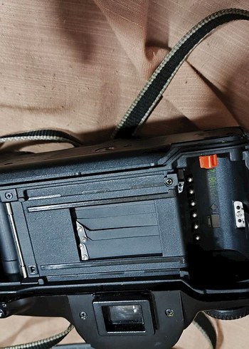 Fotoğraf makinesi CANON EOS 3000 Body - Görsel 8