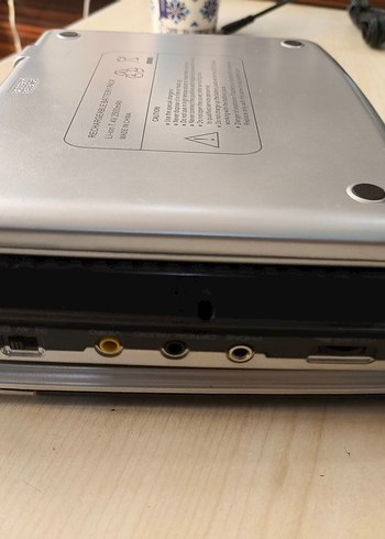 Coby TF-DVD7005 7 İnç Taşınabilir DVD Oynatıcı lens yok - Görsel 10