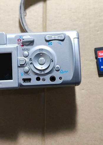 Canon PowerShot A400 3MP Dijital Fotoğraf Makinesi 512mb Kartlı - Görsel 3