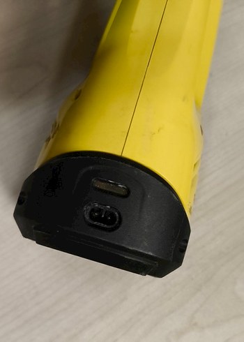 Karcher WV 50 Plus Şarjlı Cam Silme Makinesi ARIZALIDIR - Görsel 7