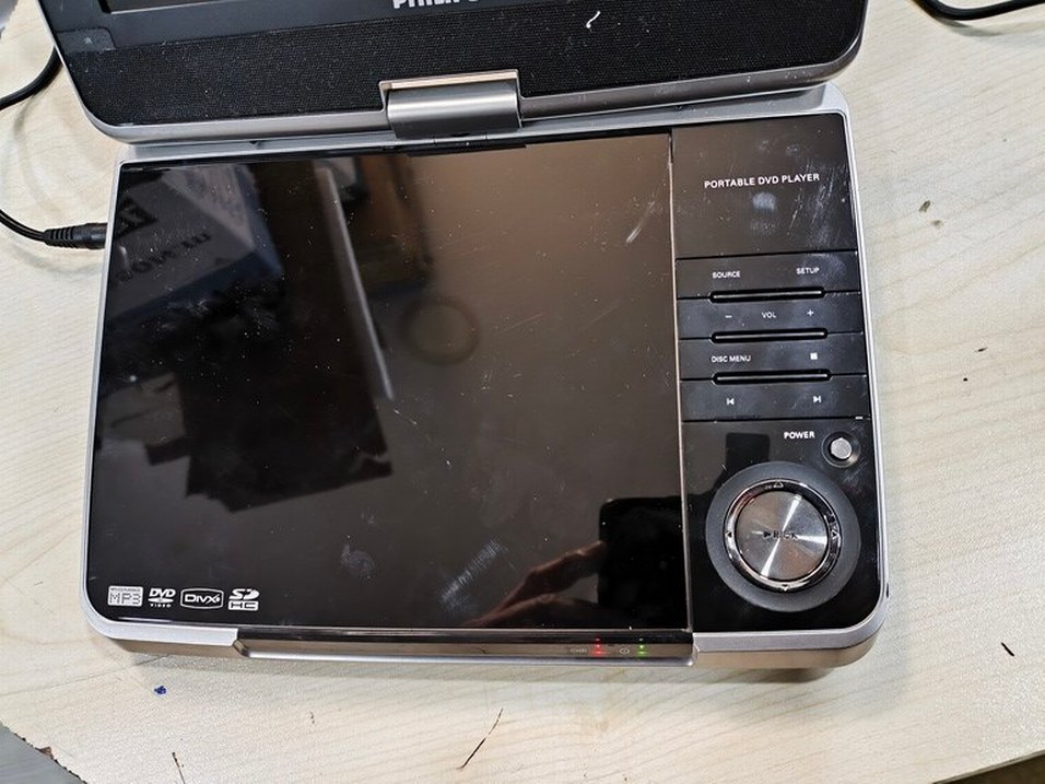 Portatif DVD Oynatıcı PHİLİPS PET94412 - Görsel 2