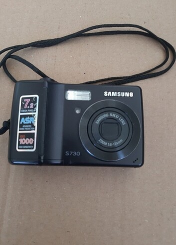 Samsung Digimax S730 7.2MP 3X Zoom Dijital Fotoğraf Makinesi