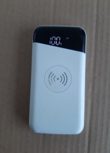 10000 MAH POWERBANK LEDLİ+WİRELESS