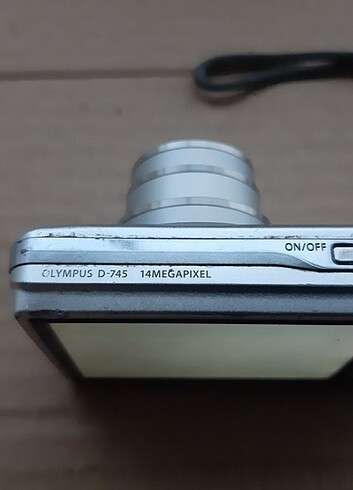 Olympus D-745 14 MP 5x Optik 3 LCD Ekran Dijital Fotoğraf Makine
