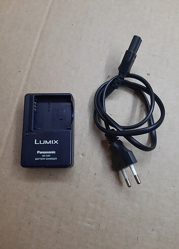 PANASONİC LUMİX DE-A40 PİL ŞARJ CİHAZI 