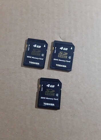 Sd kart Toshiba siyah 4GB 3 adet