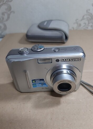SAMSUNG D760 7.2 MP DİJİTAL FOTOĞRAF MAKİNESİ 2GB KARTLIDIR PİLL