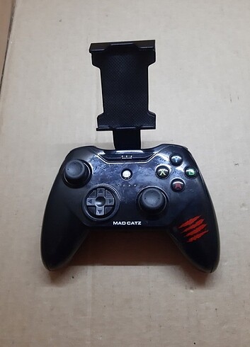 Mad Catz C.T.R.L.R Mobile Gamepad