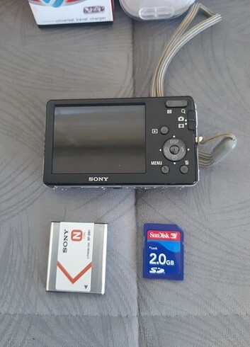 Sony DSC-W310 12.1 MP 4x Zoom 2,7 LCD Dijital Fotoğraf Makinesi