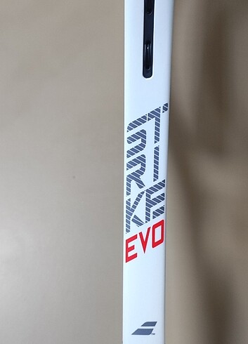 Beden Babolat strike Evo modeli