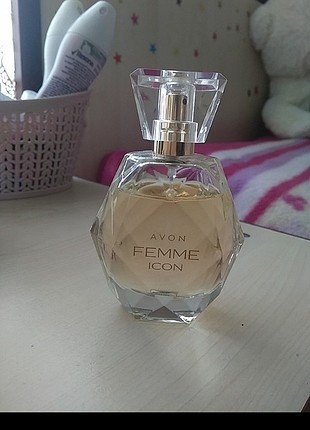 Avon parfüm 