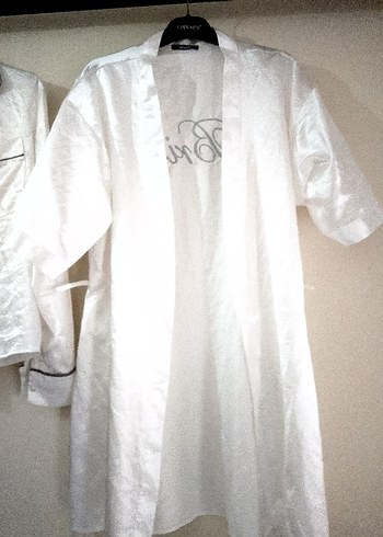 Parlak Beyaz Kadın Midi Boy Uzun Kollu Sabahlık - Görsel 3