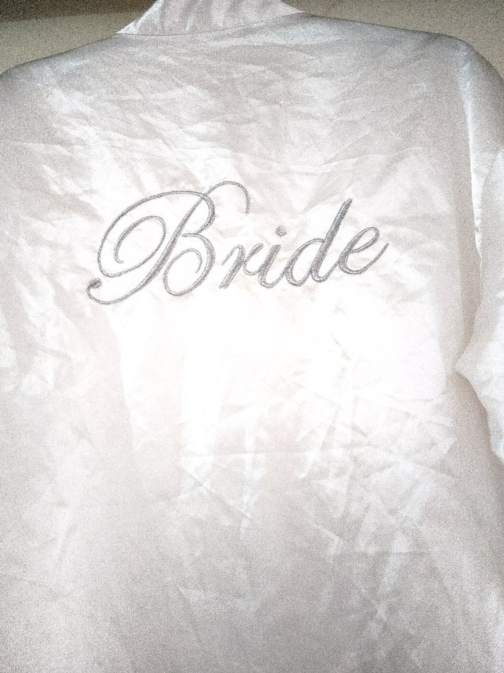 Parlak Beyaz Kadın Midi Boy Uzun Kollu Sabahlık - Görsel 5