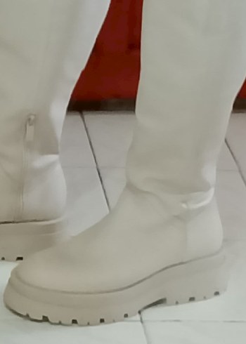 Kadın Beyaz Platform Topuklu Dizüstü Bot