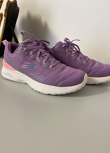 Skechers spor ayakkabı 