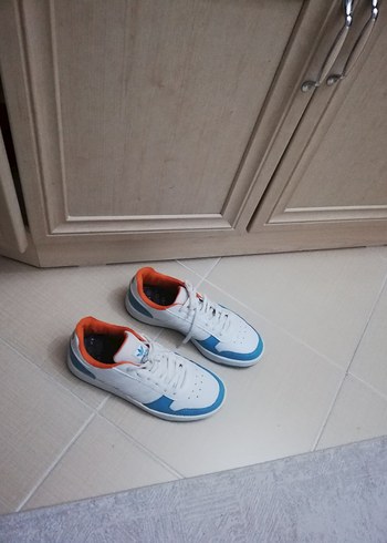 Adidas spor ayakkabı - Görsel 2