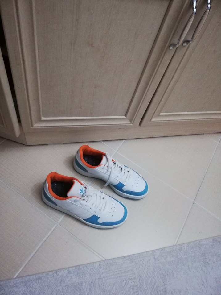 Adidas spor ayakkabı - Görsel 2