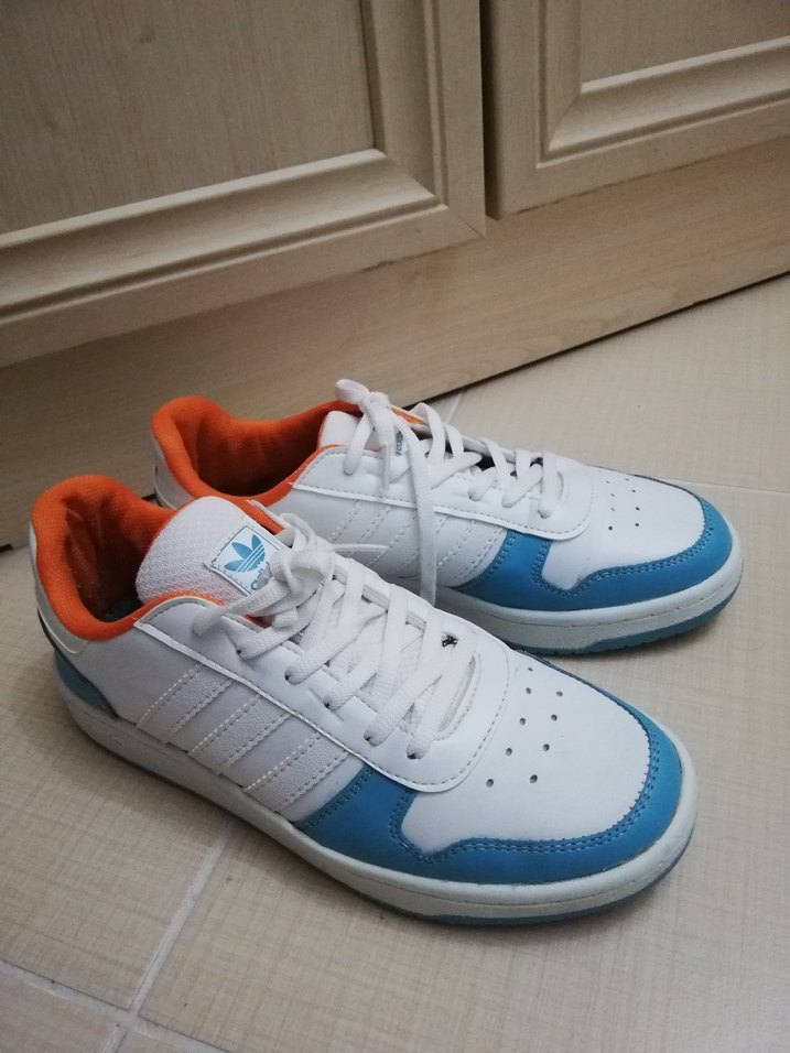 Adidas spor ayakkabı - Görsel 4