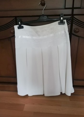 Düğmeli Beyaz Mini Kadın Takım Elbise - Görsel 7