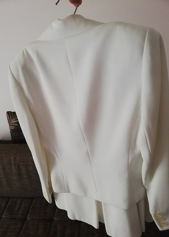 Düğmeli Beyaz Mini Kadın Takım Elbise - Görsel 18