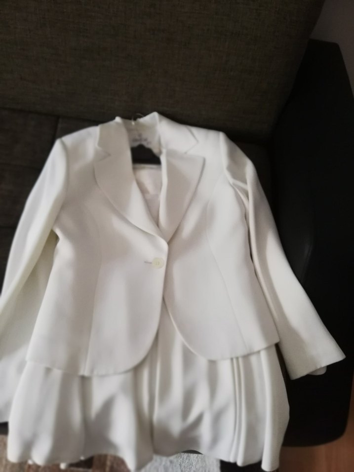 Düğmeli Beyaz Mini Kadın Takım Elbise - Görsel 2