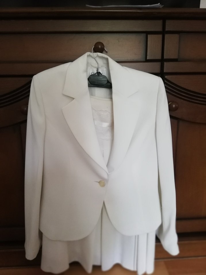 Düğmeli Beyaz Mini Kadın Takım Elbise - Görsel 5