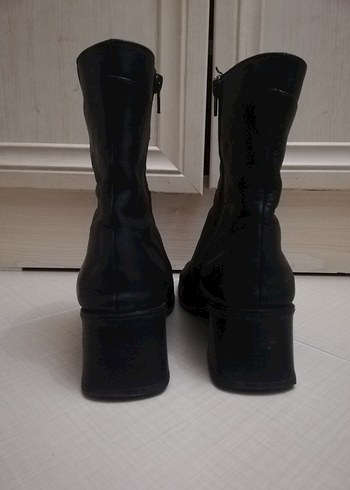 Siyah Deri Gotik Kadın Botları - Görsel 9