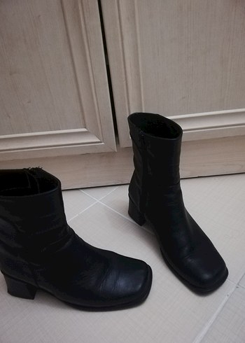 Siyah Deri Gotik Kadın Botları - Görsel 4