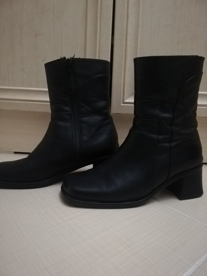 Siyah Deri Gotik Kadın Botları - Görsel 5